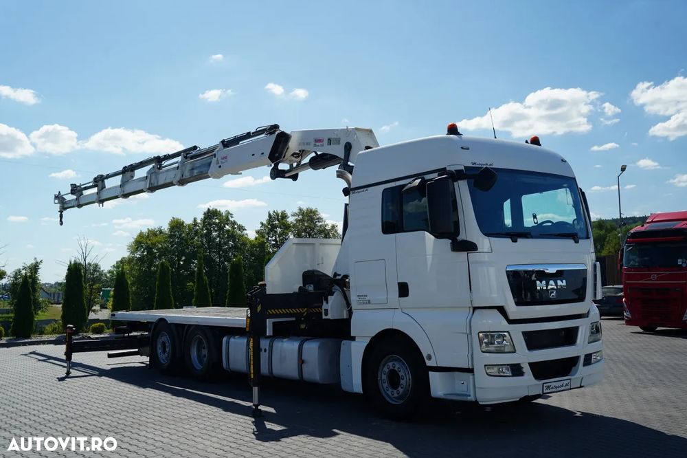 MAN TGX 18.440 / 6x2 / PLATFORMĂ - 6,3 M / HDS HIAB 422 E-6 HIDUO / CAPACITATE MAXIMĂ DE RIDICARE: 12.000 KG / EXTENSIE MAXIMĂ: 16,5 M / TELECOMANDĂ / - 8