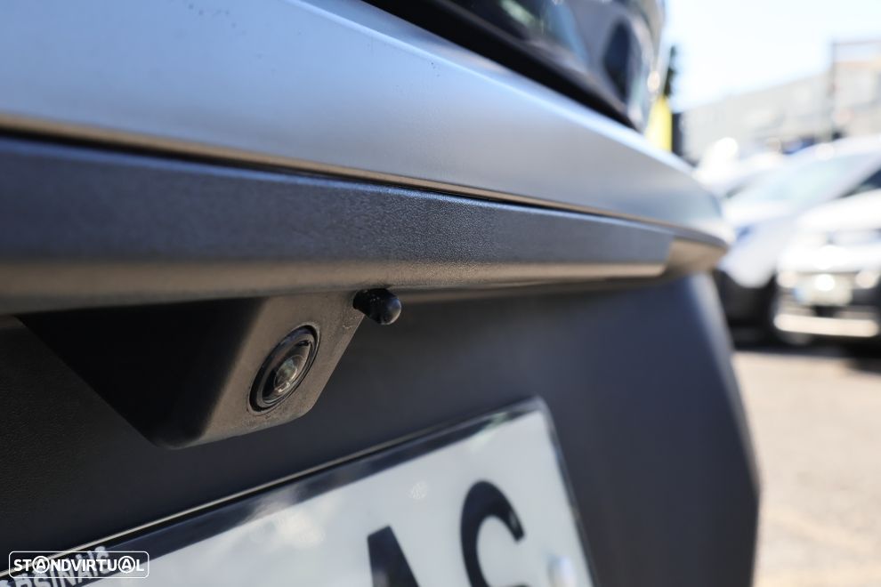 Peugeot 5008 1.2 Hybrid Allure e-DCS6 - 7