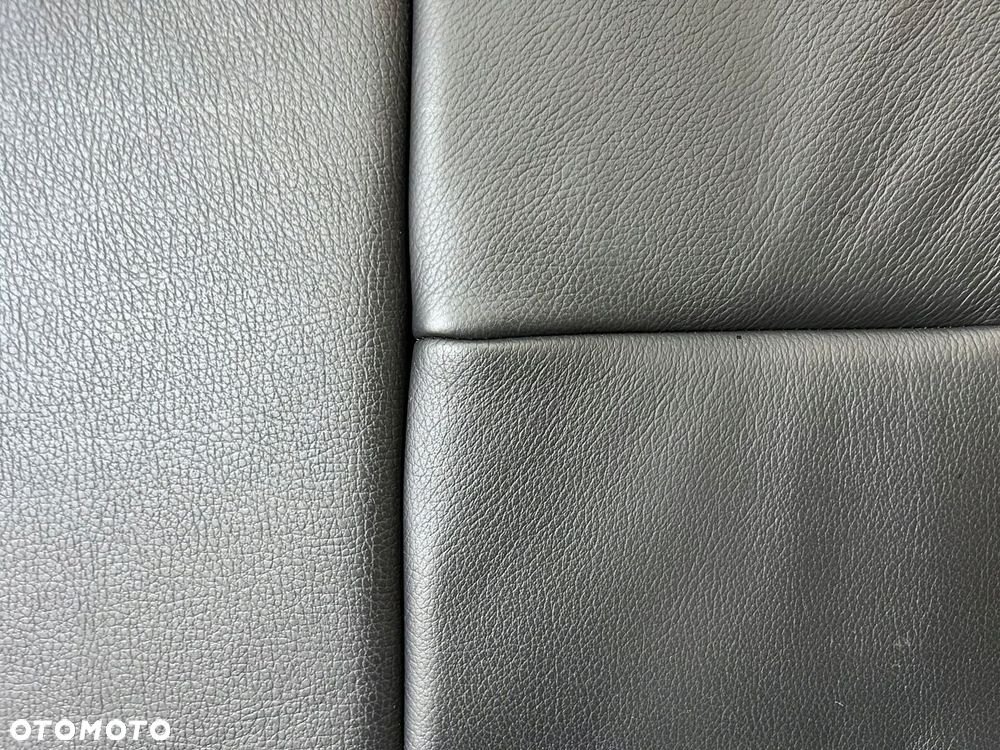 Kanapa tylna podlokietnik cupholder tyl skora czarna LADNA BMW X3 E83 ORG - 9