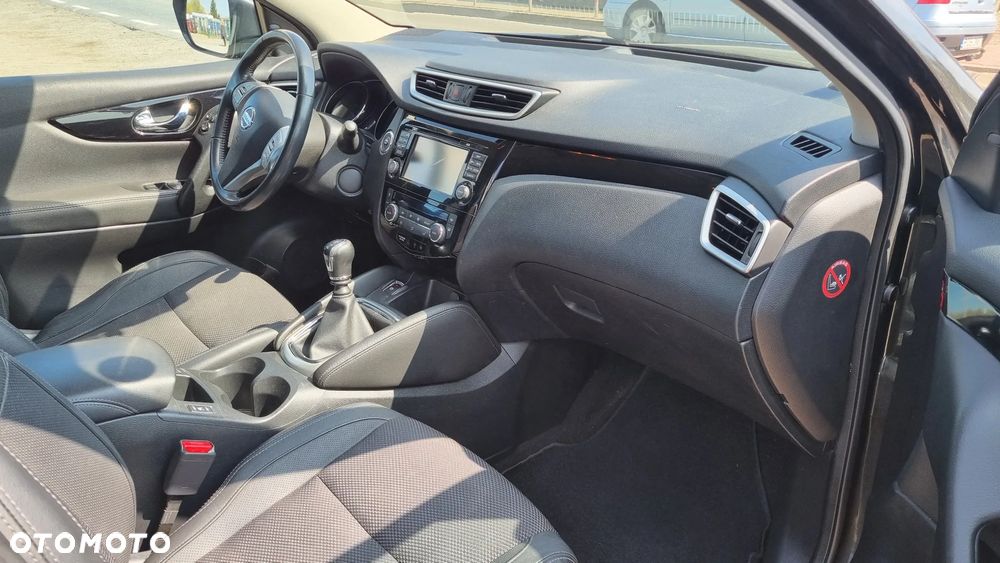 Nissan Qashqai 1.6 DCi ALL-MODE 4x4i TEKNA - 25