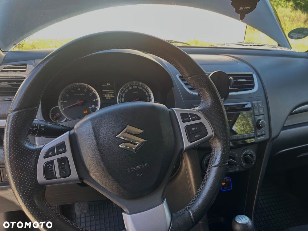 Suzuki Swift - 8