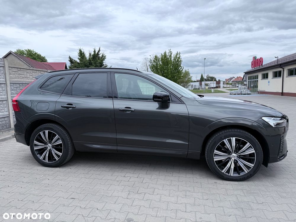 Volvo XC 60 B4 D Plus Dark - 6