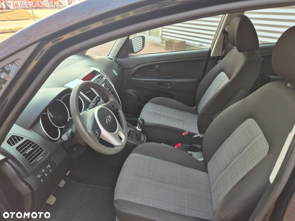 Kia Venga 1.6 Business Line - 15