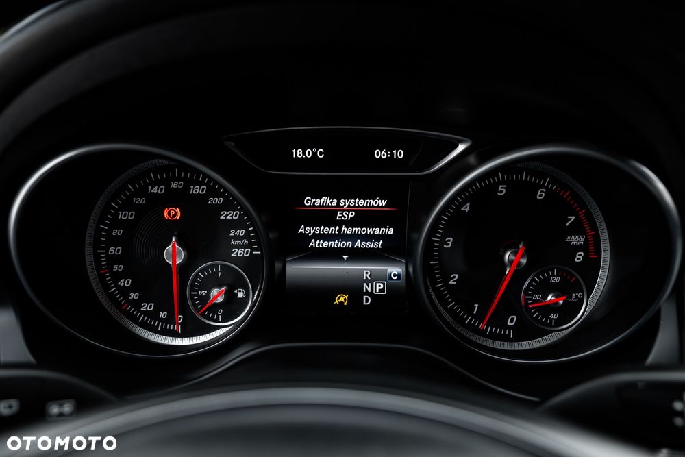 Mercedes-Benz CLA 250 4Matic 7G-DCT Sport - 32