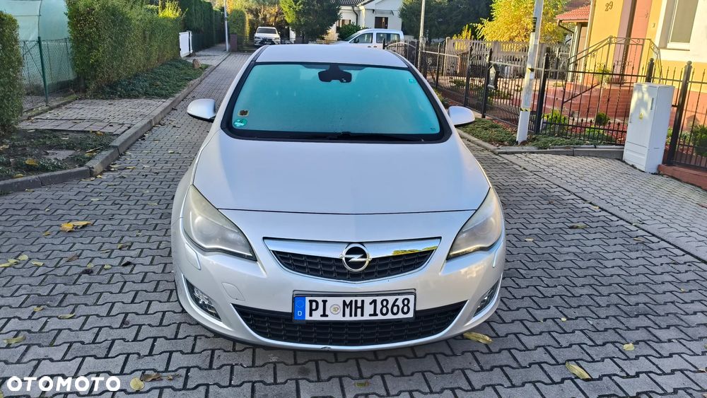 Opel Astra 1.4 Turbo Cosmo - 2
