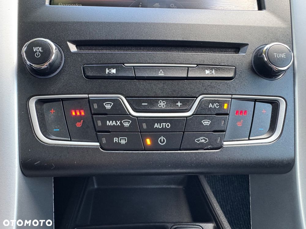 Ford Mondeo 2.0 TDCi STart-Stopp Titanium - 38