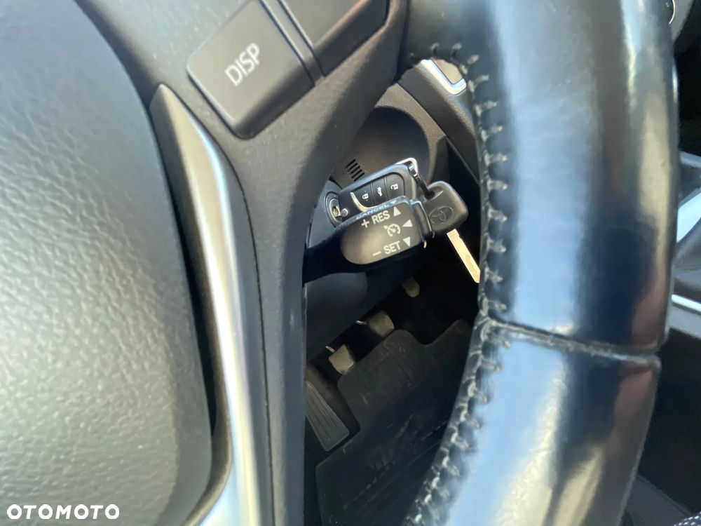 Toyota Auris 1.6 Valvematic Executive - 21