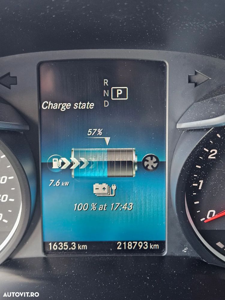 Mercedes-Benz GLC 300 e 4MATIC - 13