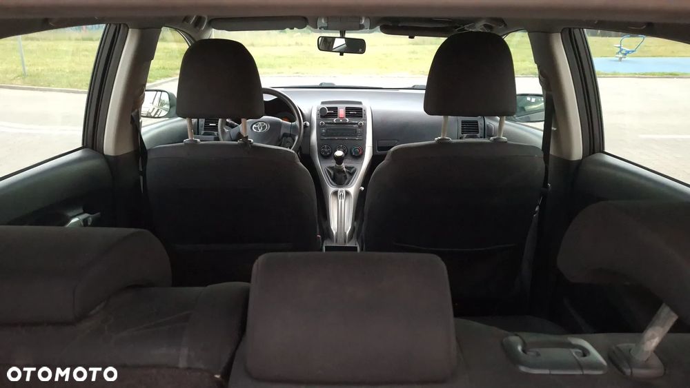Toyota Auris 1.4 D-4D Luna - 7