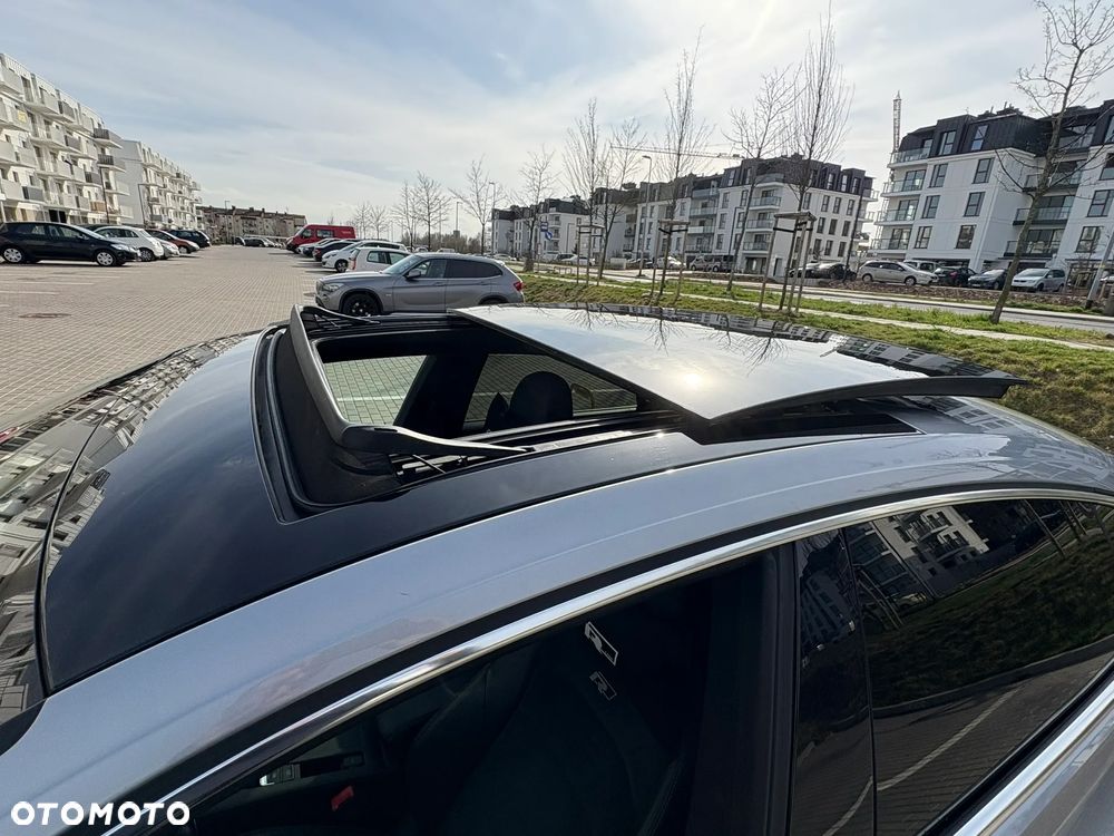 Volkswagen Arteon 2.0 TDI SCR R-Line DSG - 11