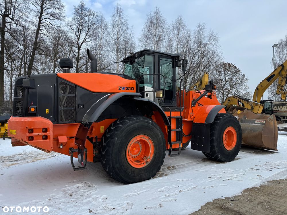 Hitachi ZW310-6 / 966M / L150 - 3