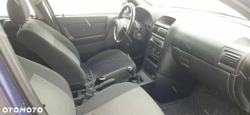Opel Astra - 8
