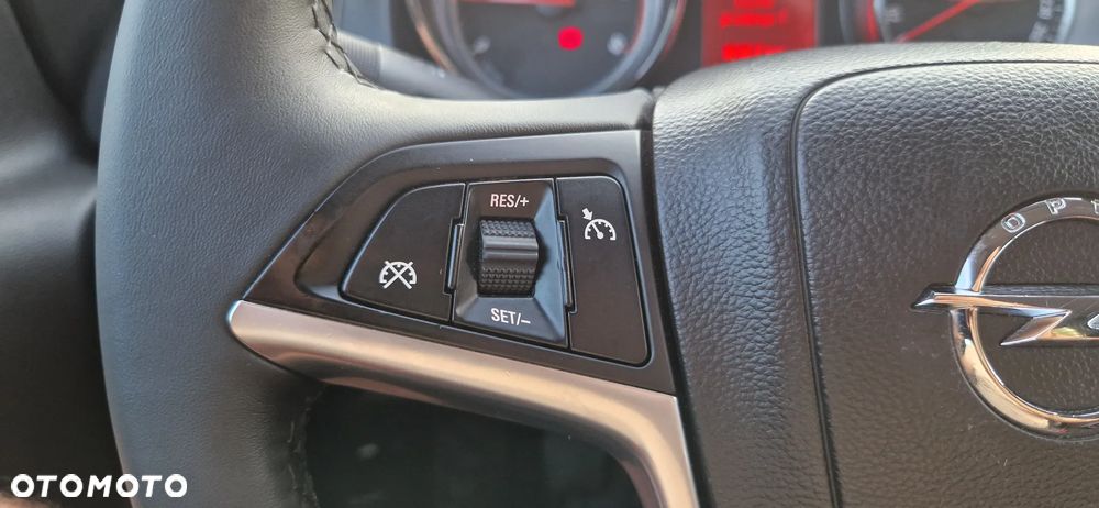 Opel Astra IV 1.7 CDTI Cosmo - 11