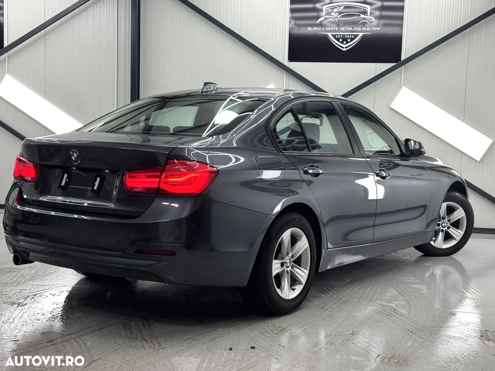 BMW Seria 3 318d Aut. Luxury Line - 13