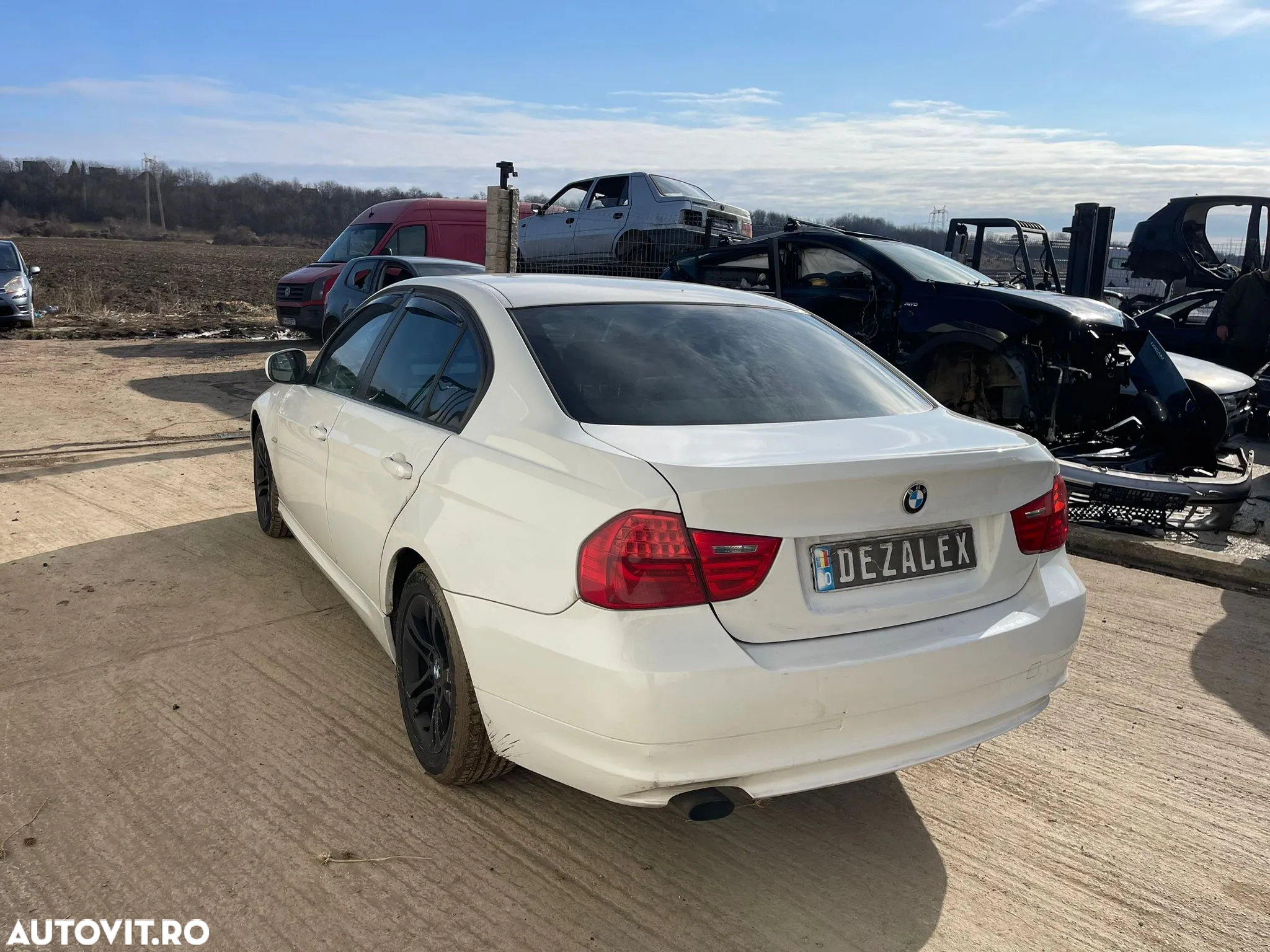 Dezmembrari BMW E90 320d / N47D20C - 3