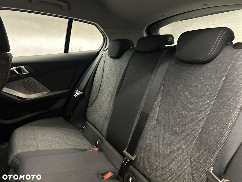 BMW Seria 1 - 18