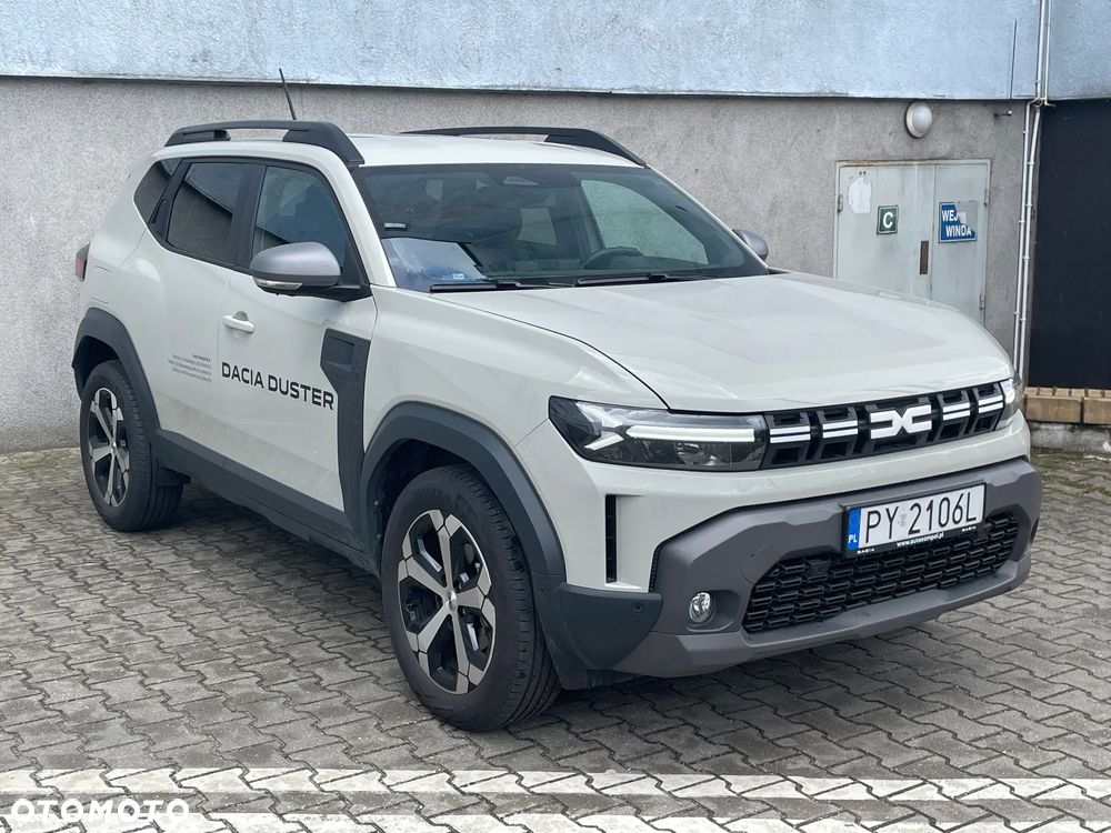 Dacia Duster 1.6 Full Hybrid 140 Journey MMT - 9