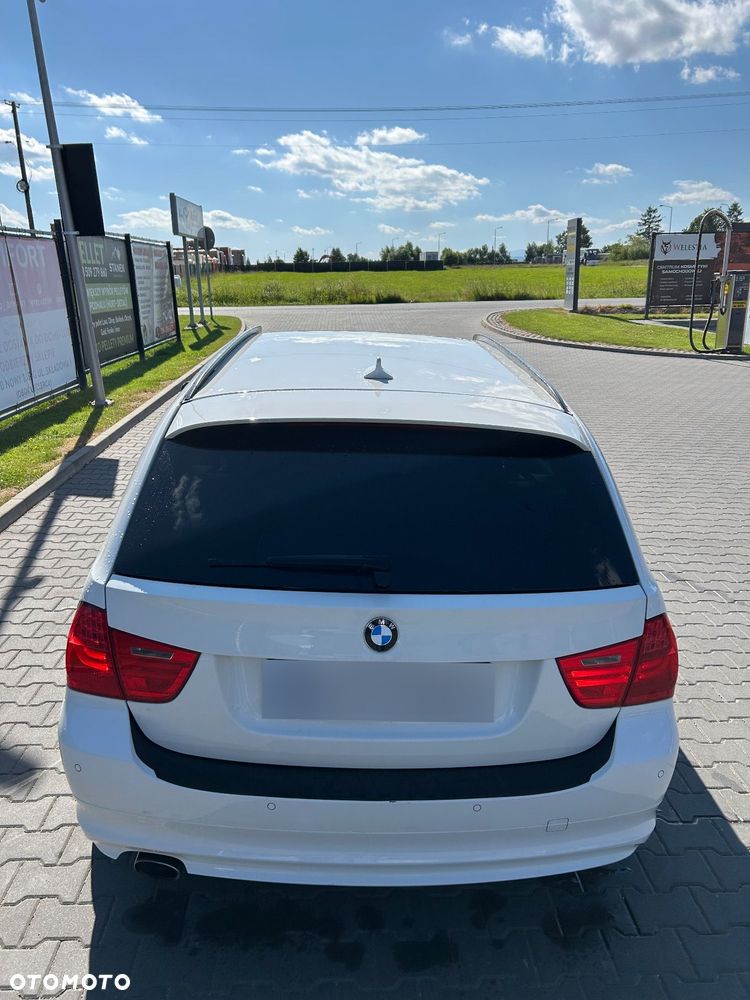 BMW Seria 3 320d - 5