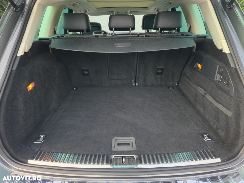 Volkswagen Touareg 3.0 V6 TDI SCR Blue Motion DPF Automatik Executive Edition - 26