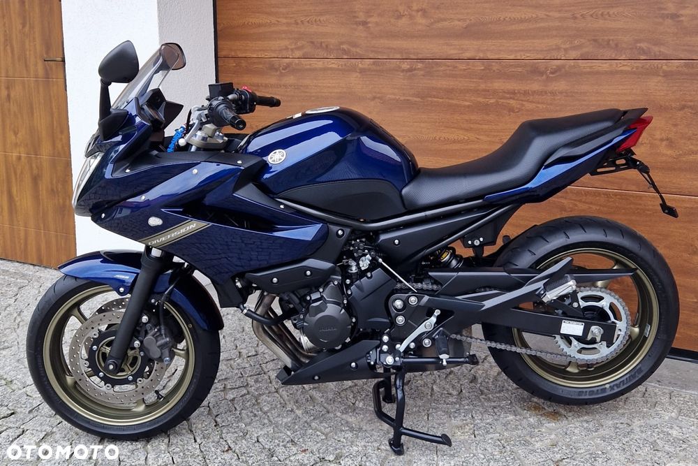 Yamaha XJ - 9