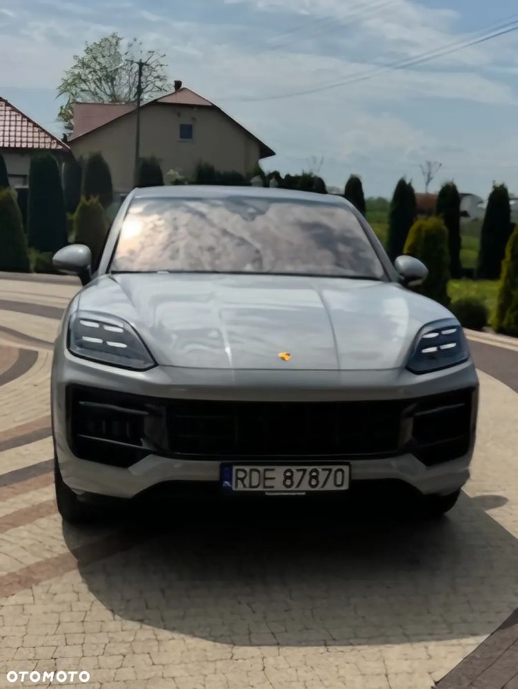 Porsche Cayenne Coupe GTS - 1