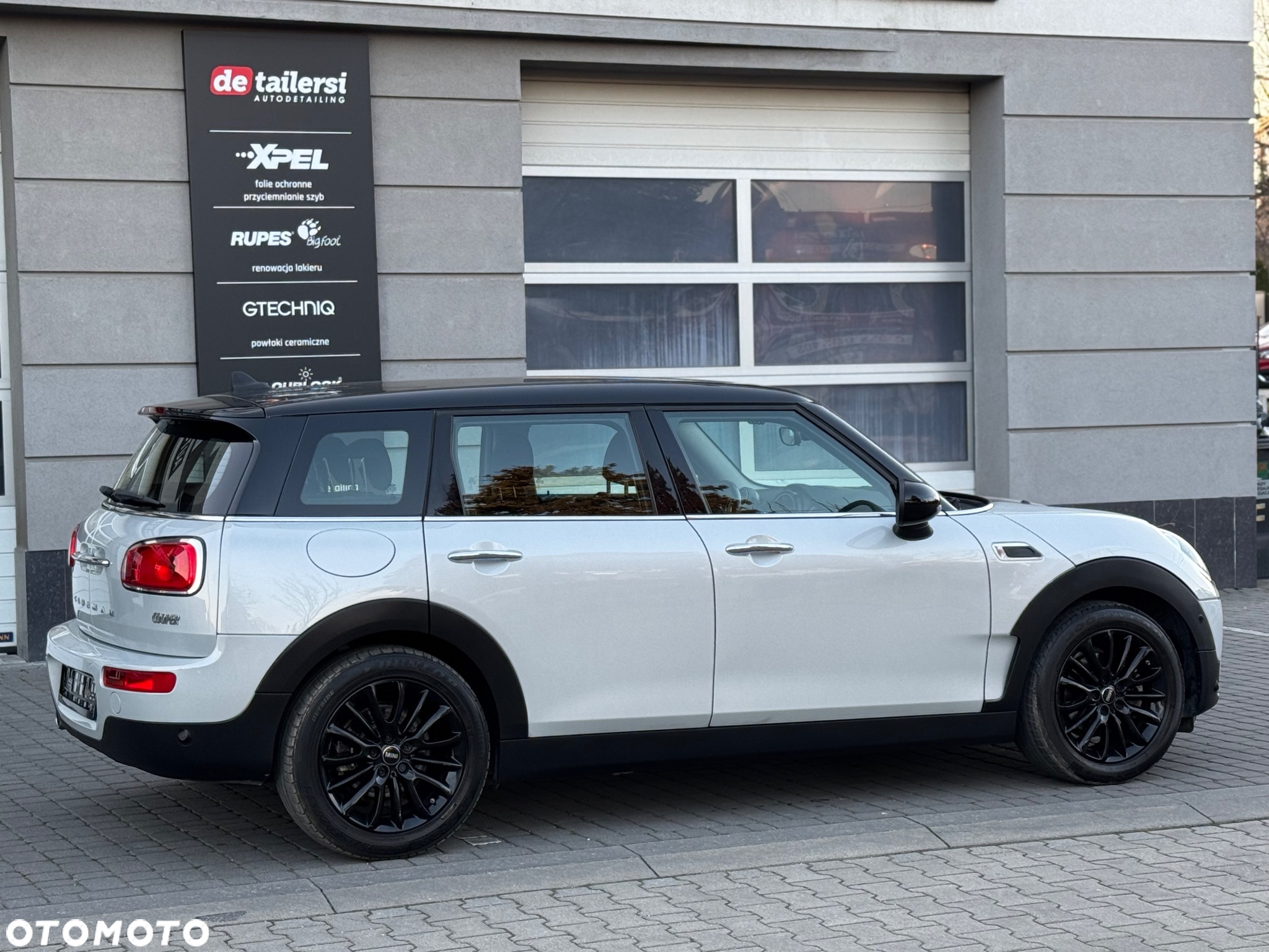 MINI Clubman Cooper Essential Trim - 4