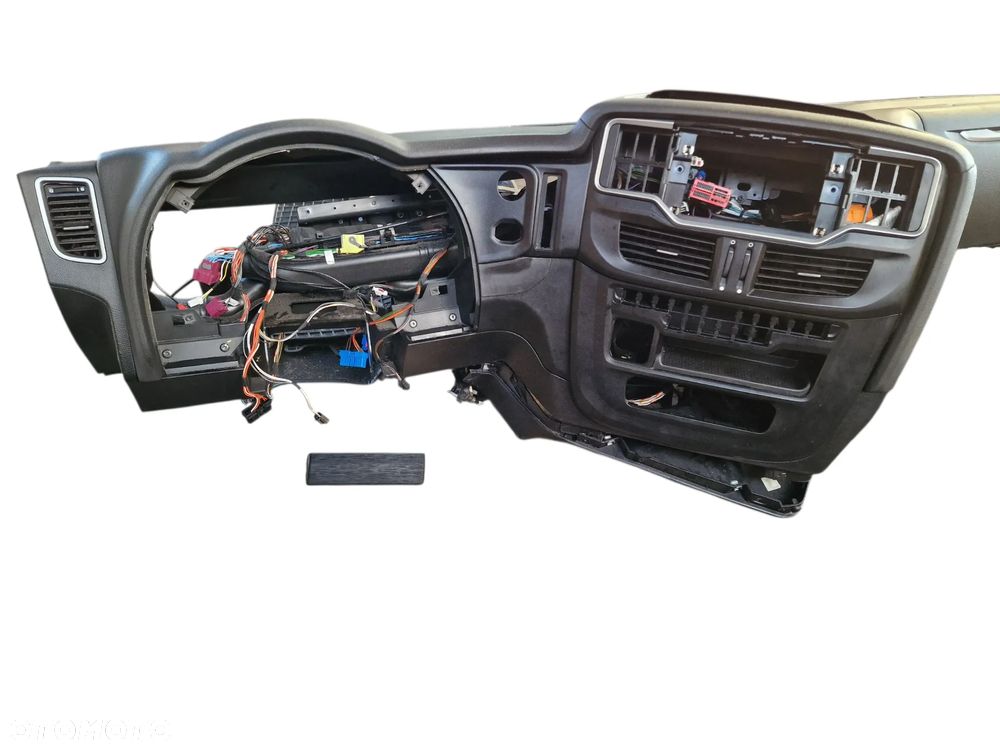 Konsola Deska Rozdzielcza Kokpit Iveco S-WAY - 3