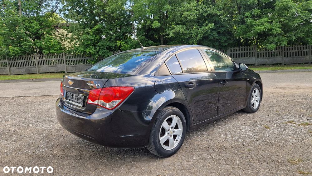 Chevrolet Cruze 1.8 LT+ - 4