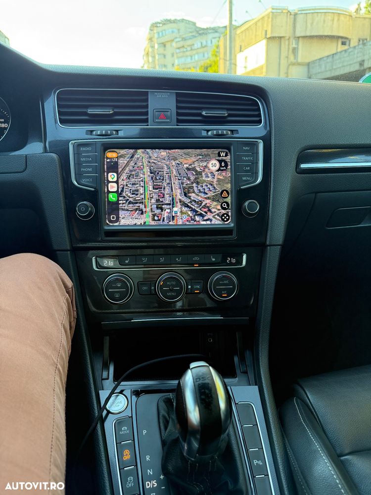 Volkswagen Golf - 11