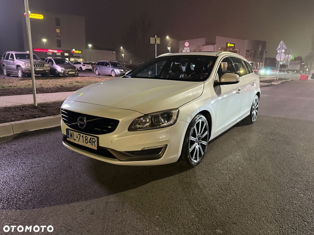 Volvo V60 T5 Geartronic Momentum - 11