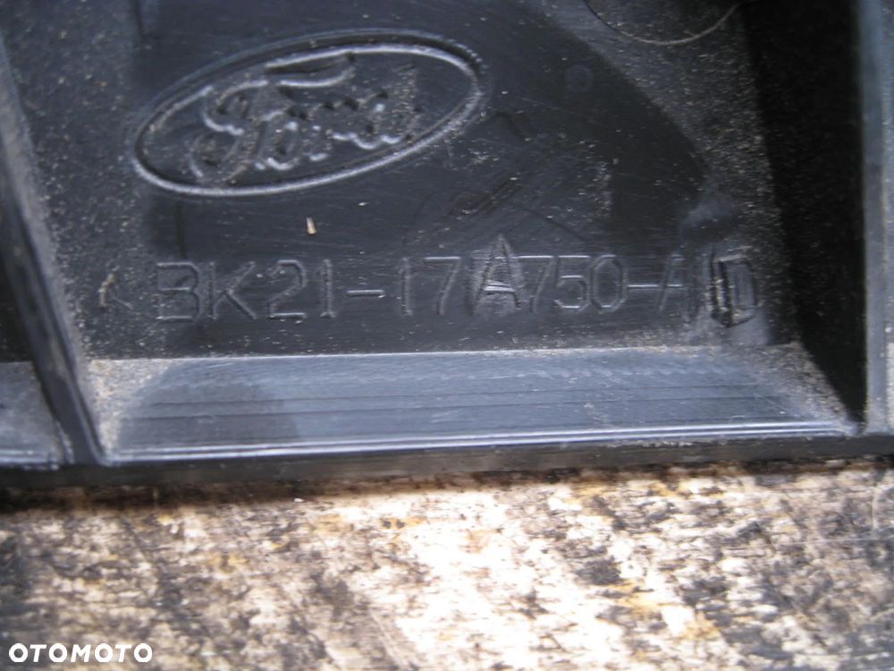 ŚLIZG ZDERZAKA TYLNEGO TRANSIT CUSTOM BK21-17A750-AD prawy - 2