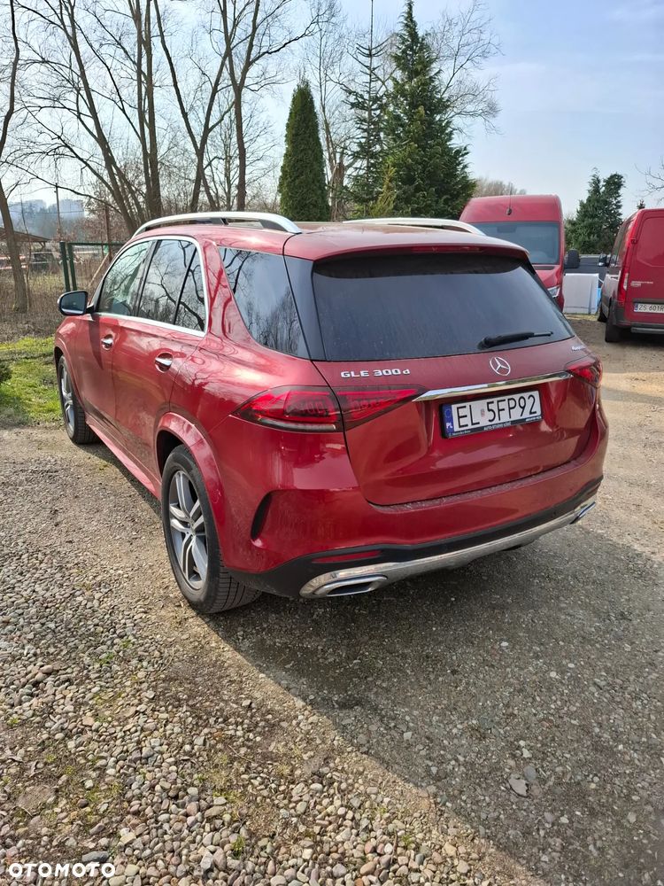 Mercedes-Benz GLE 300 d 4-Matic - 3