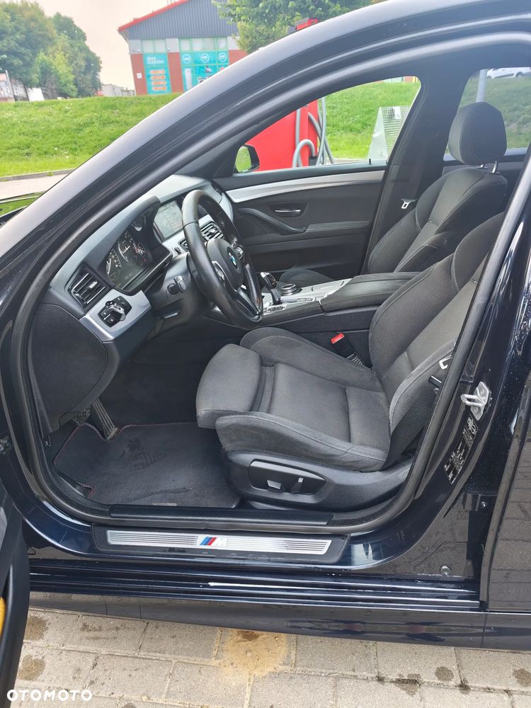 BMW Seria 5 520i Sport-Aut - 13