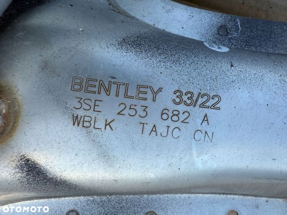 KOŃCÓWKA TŁUMIKA Bentley Flying Spur 3SE 2022 strona prawa ORYGINAŁ - 4