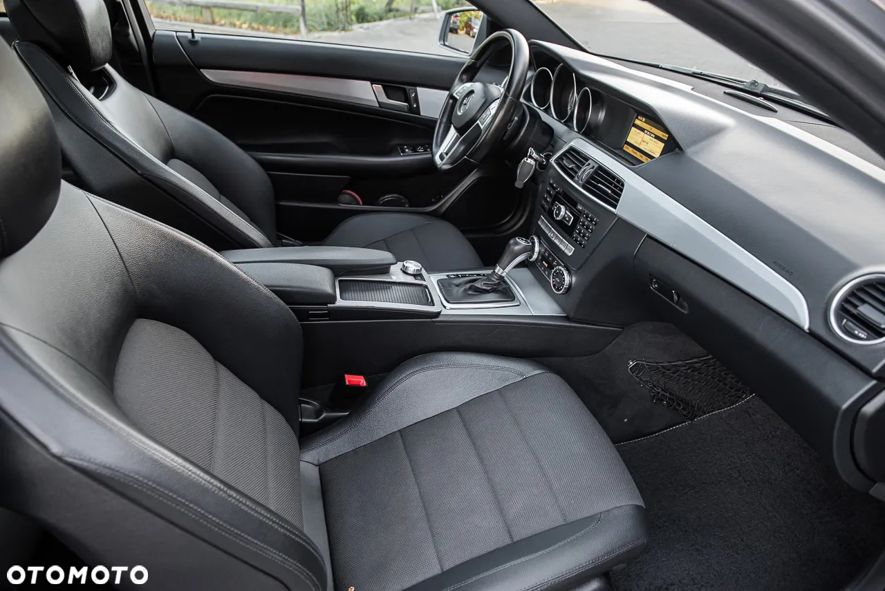 Mercedes-Benz Klasa C 250 Coupe Sport 7G-TRONIC - 28