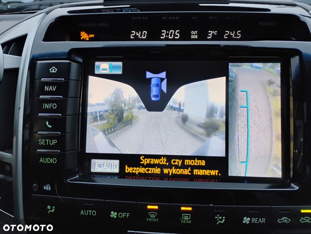 Toyota Land Cruiser - 11