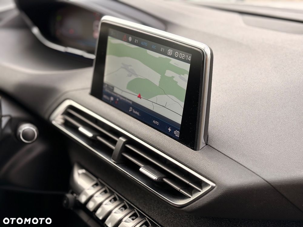 Peugeot 3008 PureTech 130 Stop & Start GPF EAT8 Allure - 23