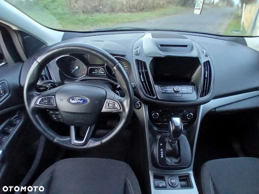 Ford Kuga 2.0 TDCi 4x4 Titanium - 4