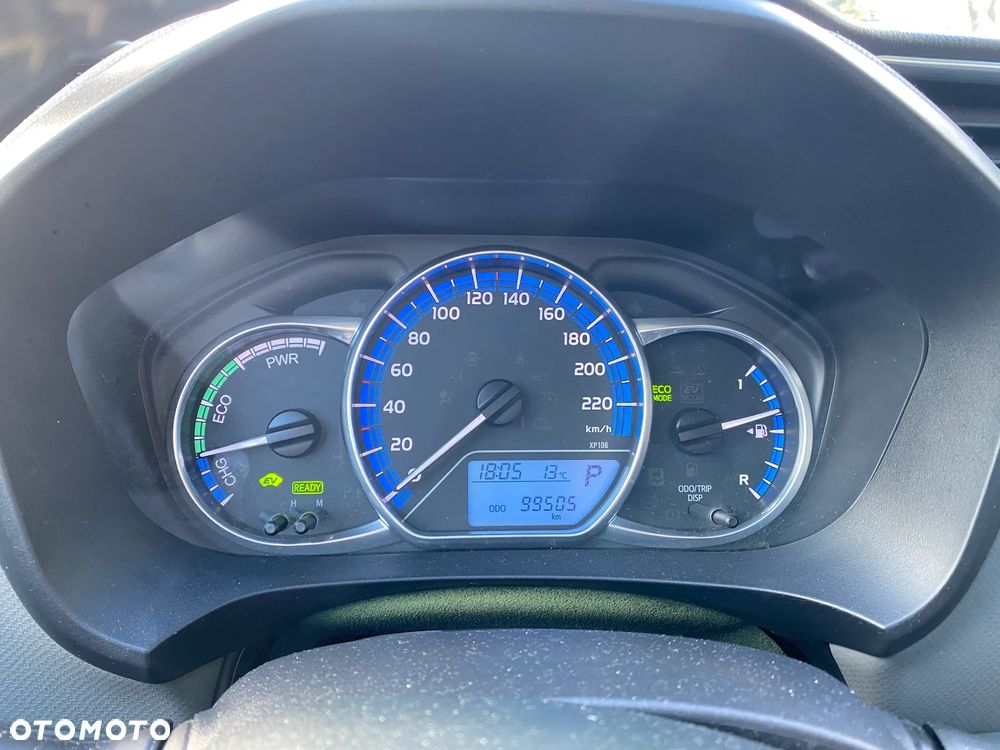 Toyota Yaris Hybrid 100 Dynamic - 1