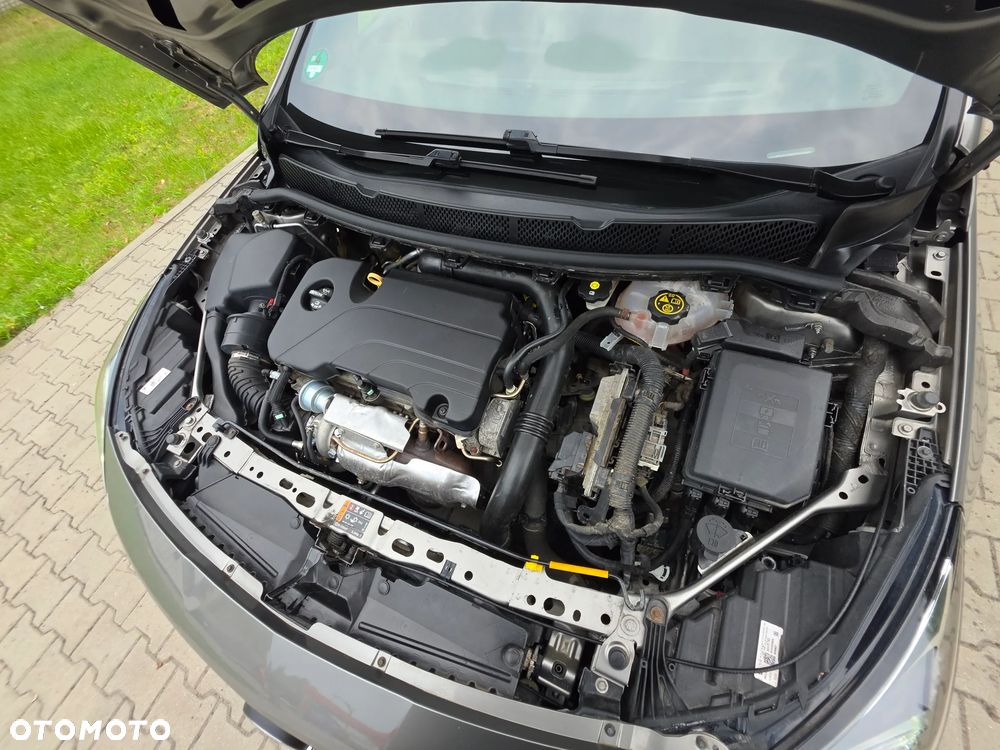 Opel Astra 1.4 Turbo Start/Stop Business - 36