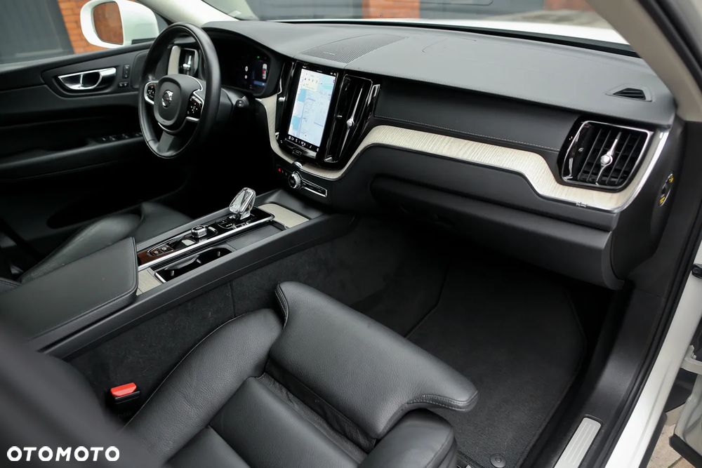 Volvo XC 60 B5 D AWD Geartronic Inscription - 23