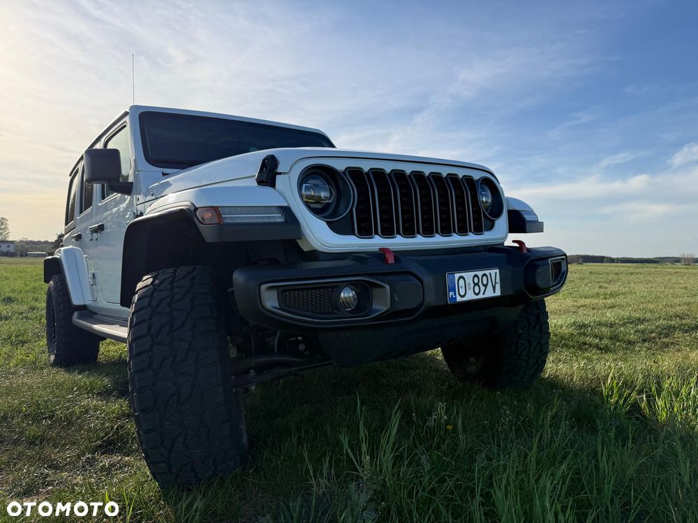 Jeep Wrangler - 4