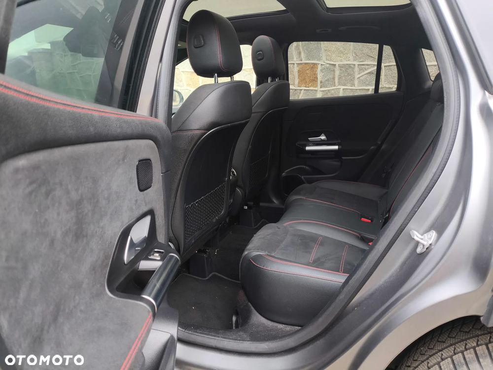 Mercedes-Benz GLA 250 4Matic 8G-DCT AMG Line - 12