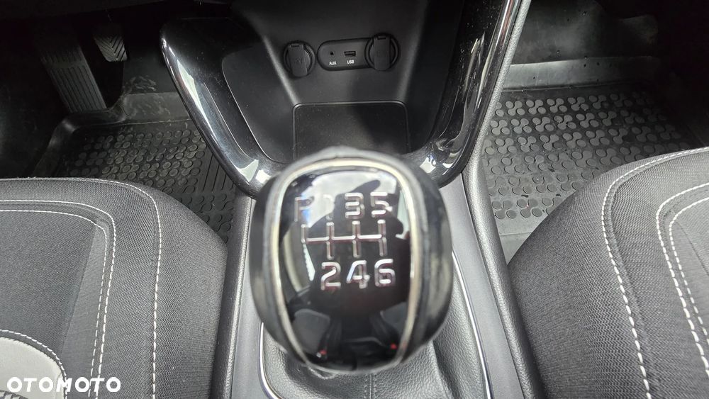 Kia Ceed - 39