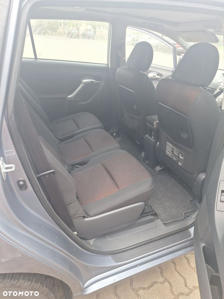 Toyota Verso 2.0 D-4D Sol plus 7os - 9