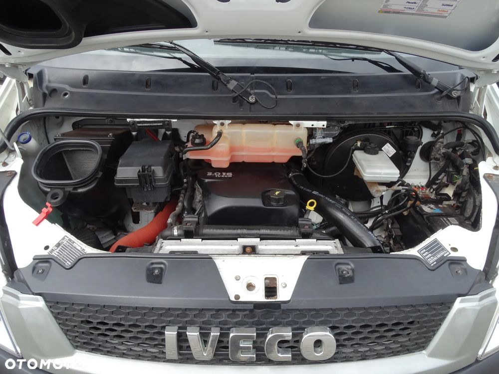 Iveco DAILY - 23