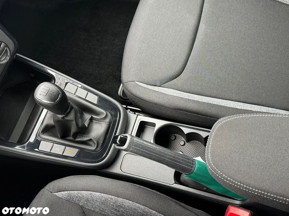Skoda Fabia 1.0 TSI Drive - 17