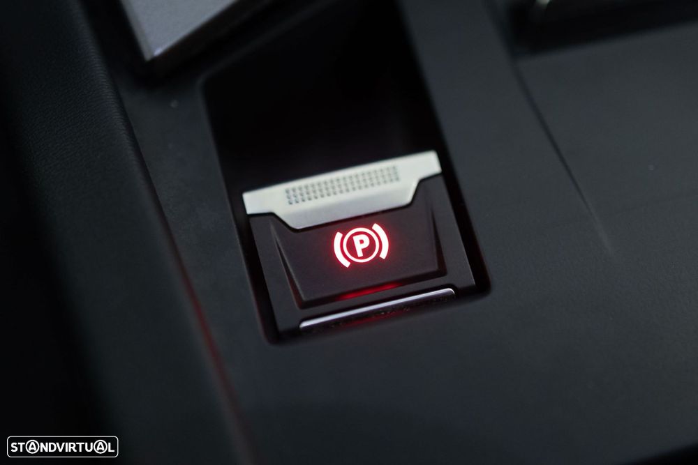 Peugeot 308 1.6 Hybrid GT e-EAT8 - 13