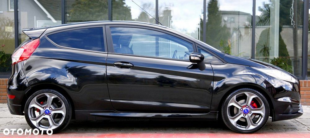 Ford Fiesta ST - 25
