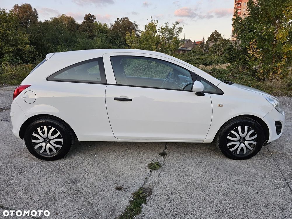 Opel Corsa 1.2 16V Edition / Active - 8
